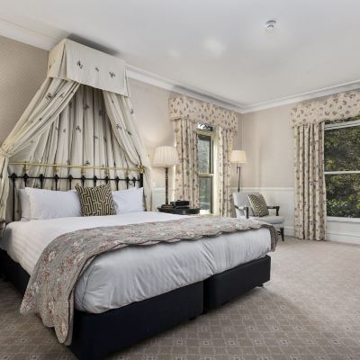 Deluxe King Room Lilianfels Blue Mountains Resort & Spa Promo Code