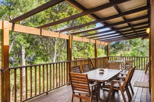 Nature's Retreat Eagle Bay Four-Bedroom House