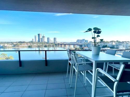 三卧室公寓，享有码头景观