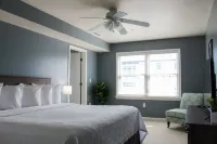 Bayfront Family Friendly 2BR on a Marina - Great Location & Beautiful Views! Ξενοδοχεία στην πόλη 