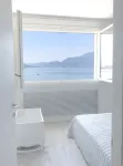 Iseo Lake View - the window on the harbor