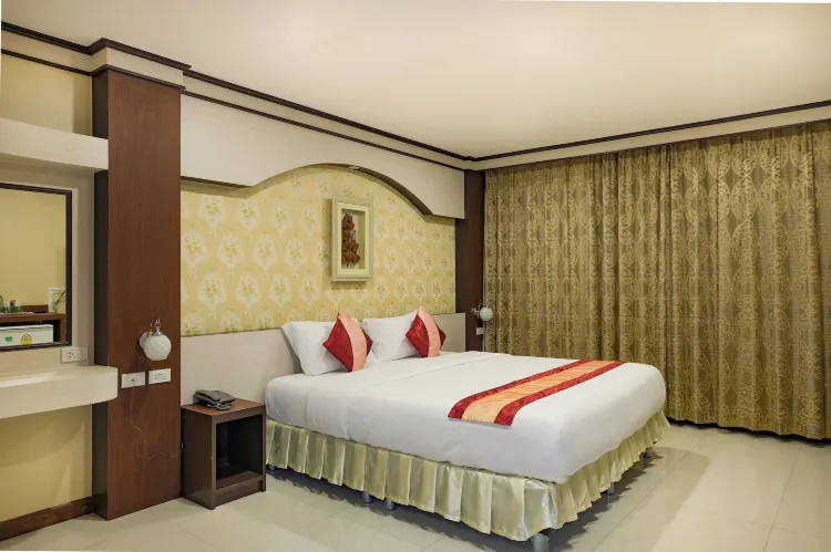 Premier King Room With Bathtub
