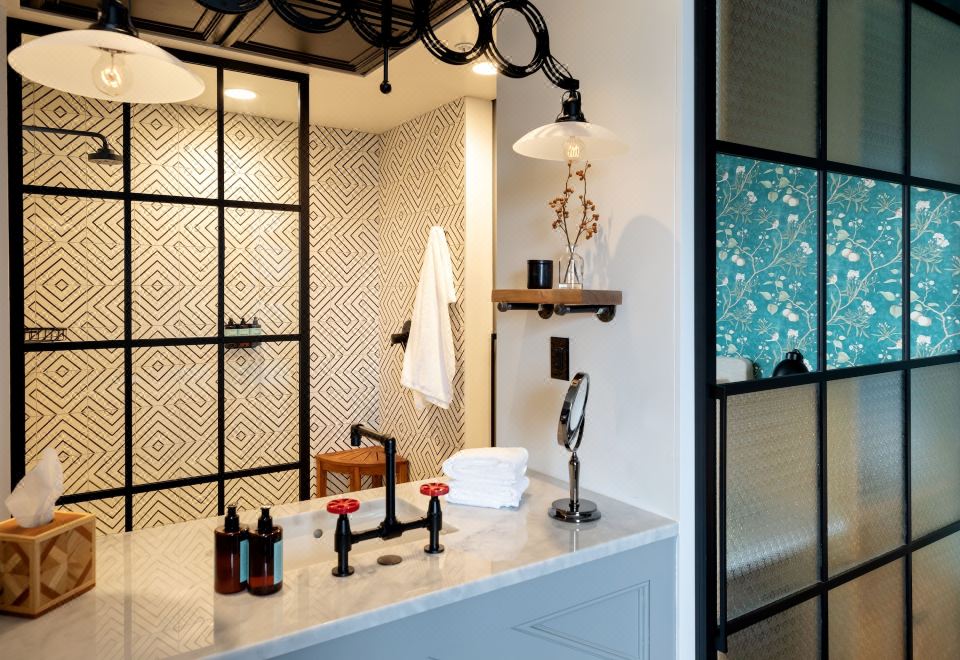 标准房，特大床（一室房）