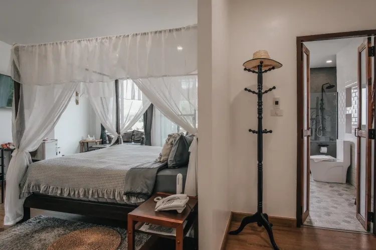Sweet Farmer (King Bed)