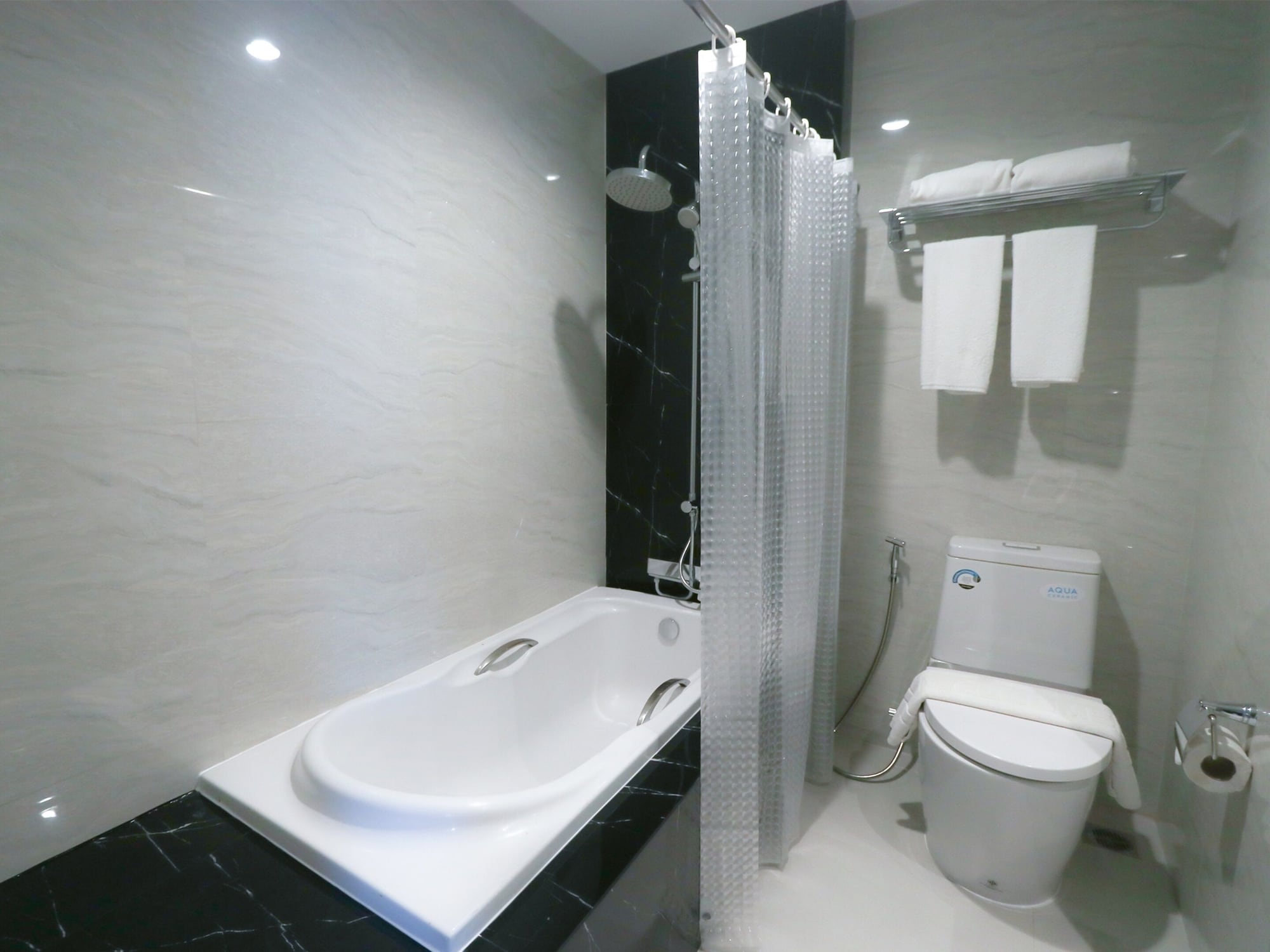 全景河景双床房