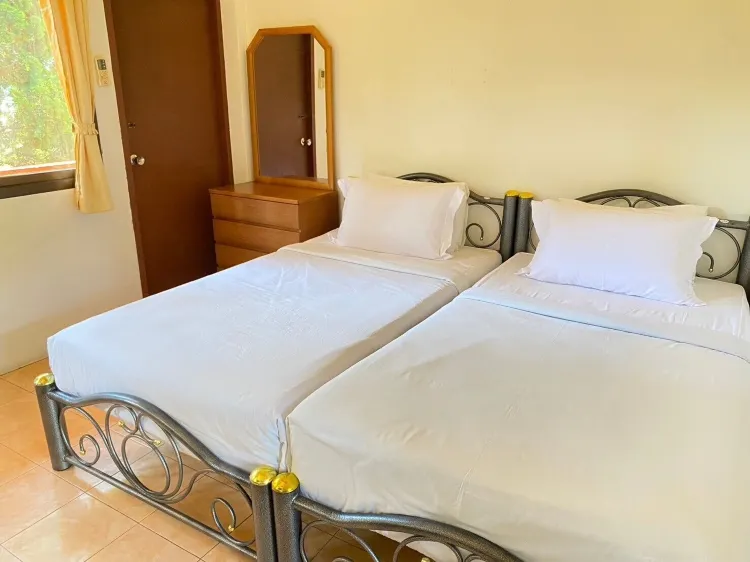 ห้องดีลักซ์เตียงใหญ่หรือเตียงแฝดพร้อมวิวภูเขา