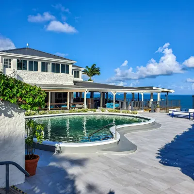 Trade Winds Hotel Hotel di 