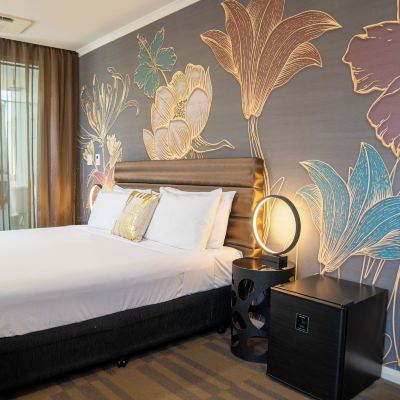 Dancing Queen Twin 57 Hotel Promo Code