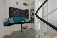 Plr Luxury Rooms
