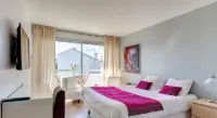 Hotel Sable Et Soleil - Port, Plage et Jacuzzi Privé