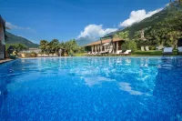 Ruster Resort