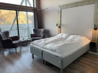 Værlandet Havhotell Hotels in 