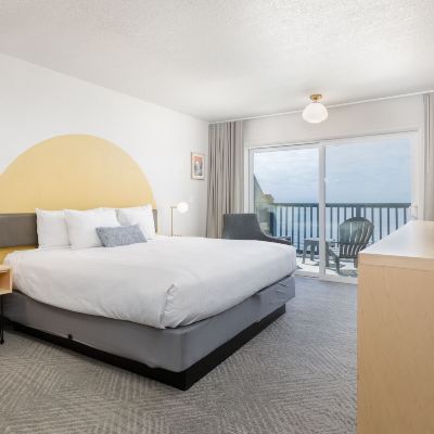 Deluxe Studio, 1 King Bed, Balcony, Ocean View Surfland Hotel Promo Code