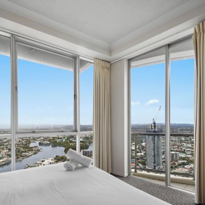 Lvl 42 Ocean View 3 Bedroom Apartment 雪佛龍文藝復興私人公寓酒店優惠