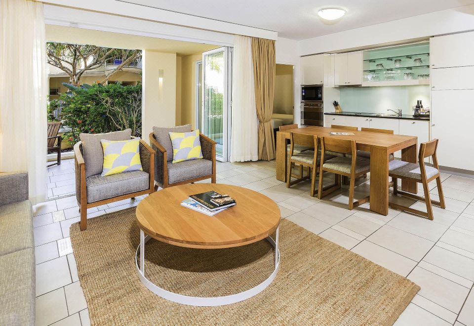 河景两卧室公寓