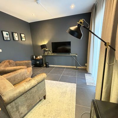 Family Room Hotel in De Witte Dame Promo Code