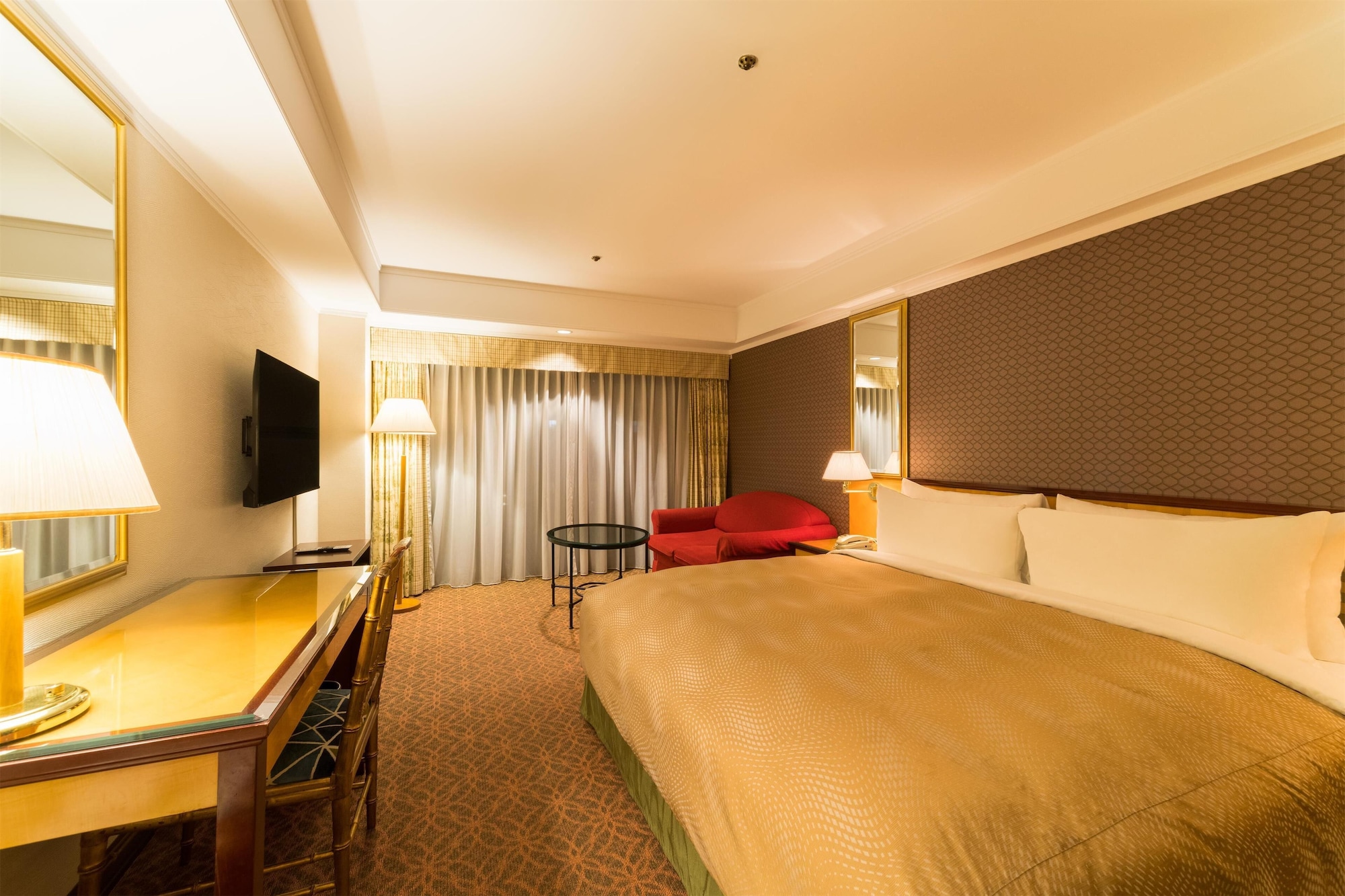 Rose Hotel YokohamaDeluxe King Room