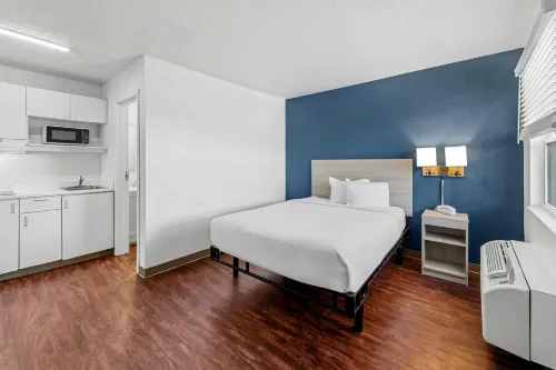 Birch Hill Suites Kansas City - Independence