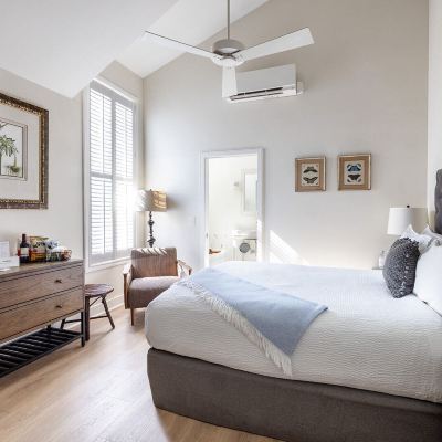 Standard Single Queen Room-Non-Smoking Briar Barn Inn Promo Code