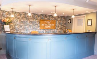 Berkshire Arms by Chef & Brewer Collection - Housity