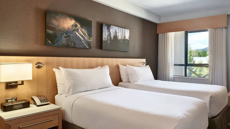 Delta Hotels Whistler Village Suites Room