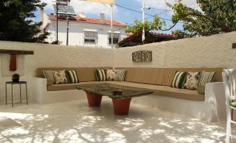 Hotel B House - Housity