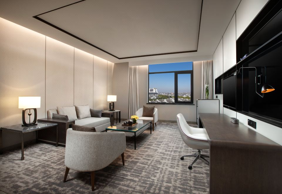 单卧套房 超大床