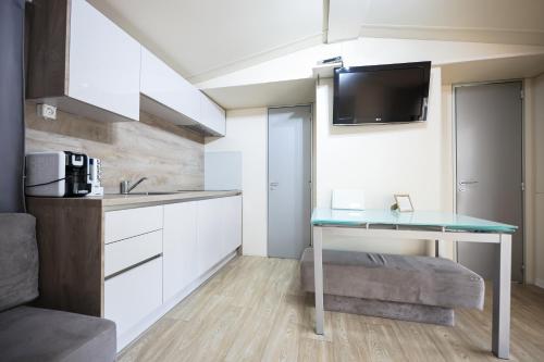 顶级两卧室移动房屋 - 带露台