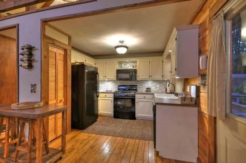 Cozy View One-Bedroom Holiday Home