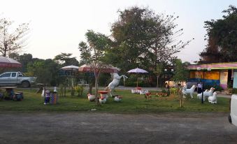 Rimnam Tanaporn Resort