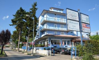 Hotel Azzurro