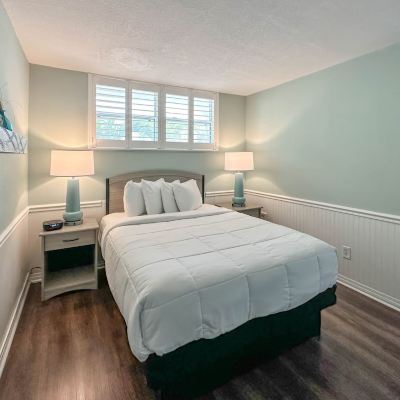 Suite, 1 Queen Bed with Sofa Bed, Poolside