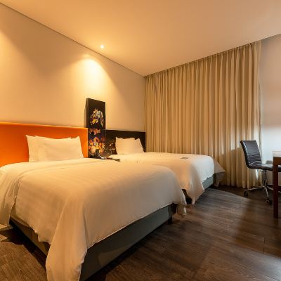 2 Single Beds-Non Smoking Hampton by Hilton Cartagena Promo Code