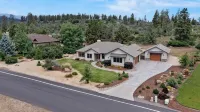 Cozy Retreat Family Home Hotels in 