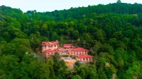 The Chumbi Mountain Retreat & Spa Hotels in 