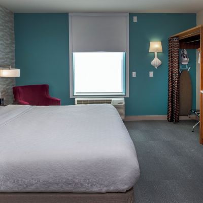 1King Accessible Bathtub Suite Nonsmoking Home2 Suites St. Louis / Forest Park Promo Code
