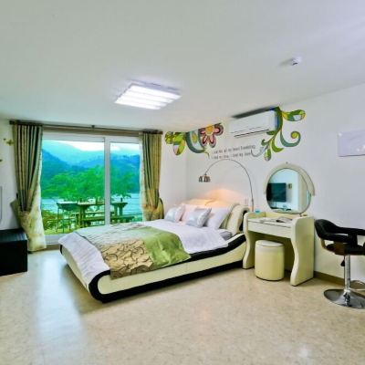 Room (Laurence106) 이오스펜션 쿠폰