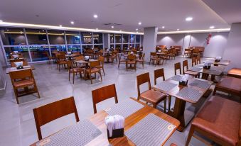 Hotel Caiuá Blumenau - Housity
