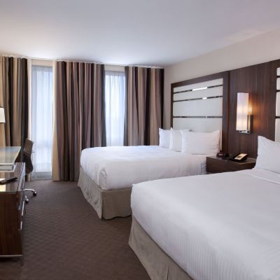 Premier Suite (2 Queen Beds) Hôtel le Cantlie Suites Promo Code