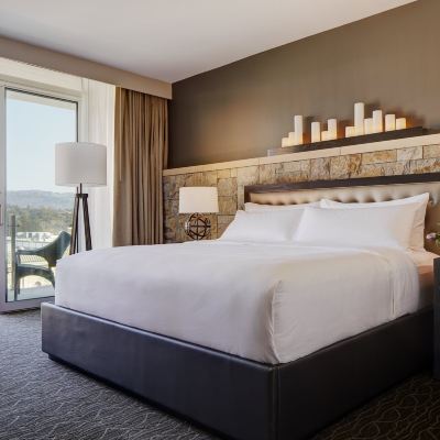 Deluxe King Room with Balcony Archer Hotel Napa Promo Code