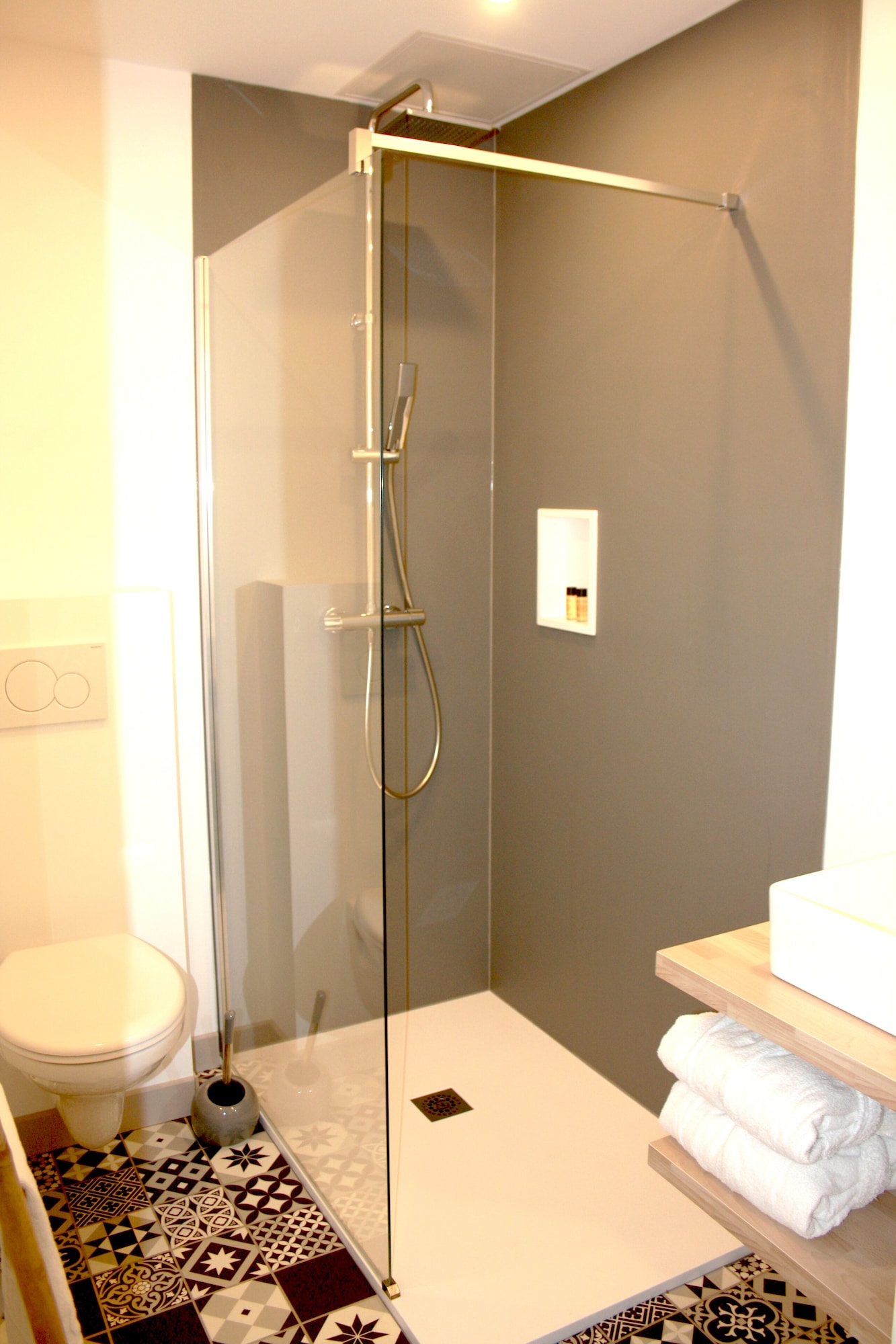 带露台并享有海景的套房