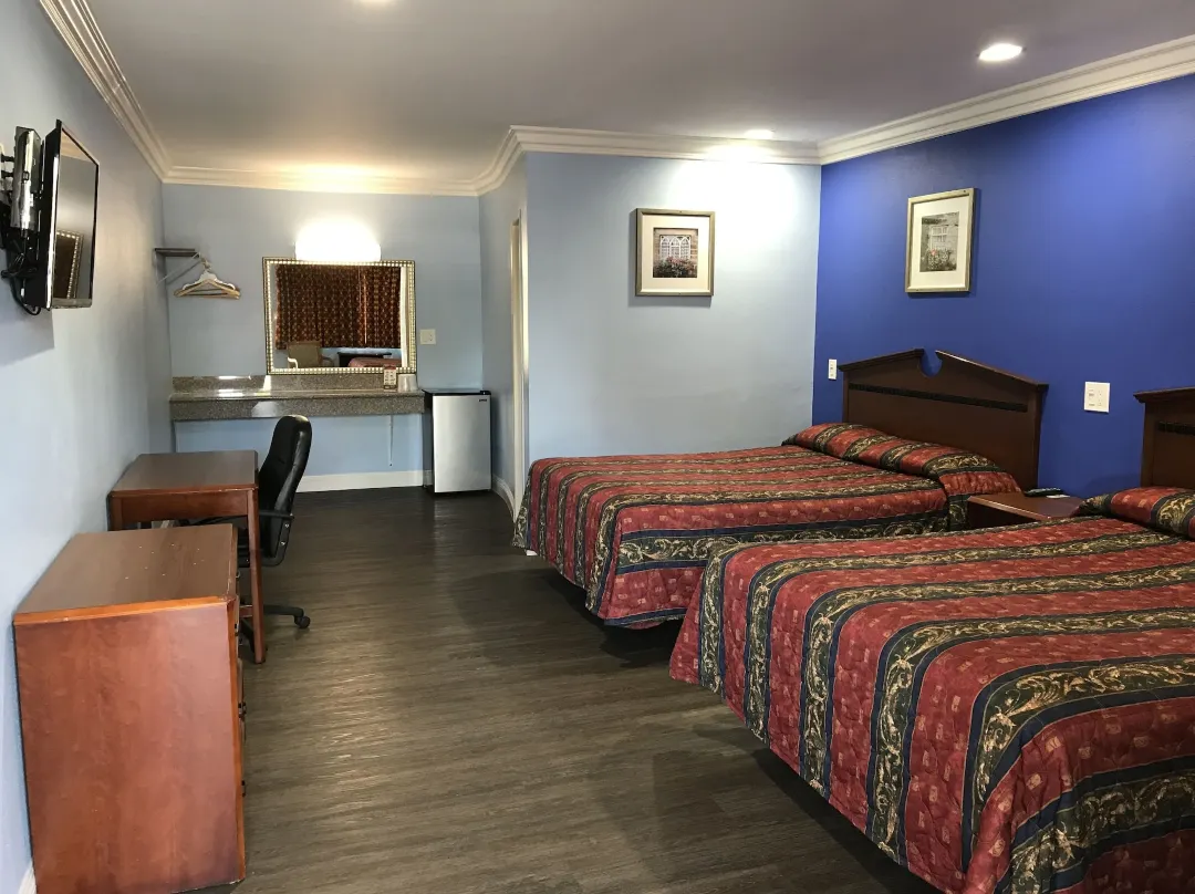 Fullerton Lodge - Fullerton, CA