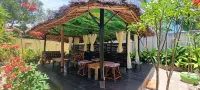 Salama & Mbuyuni Bungalows