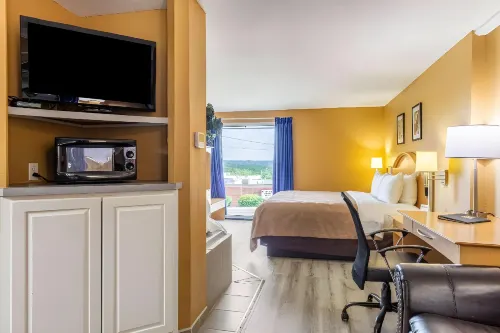 Quality Inn Branson - Hwy 76 Central