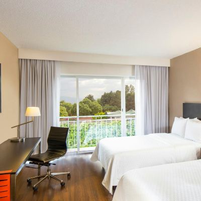 Executive Double Room Fiesta Inn Aeropuerto CD Mexico Promo Code