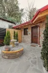 12 Pyles Living History Hotel di 