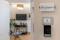 Mom Apartment Rooms&Suites