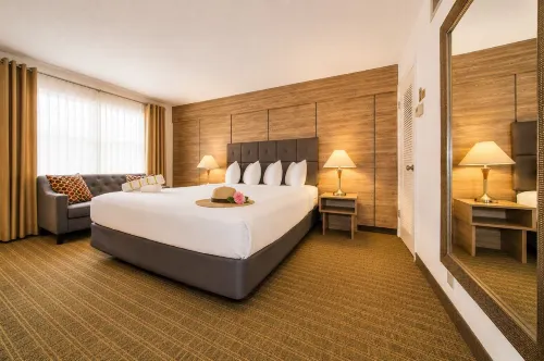 Club Lux Resort by the Beach