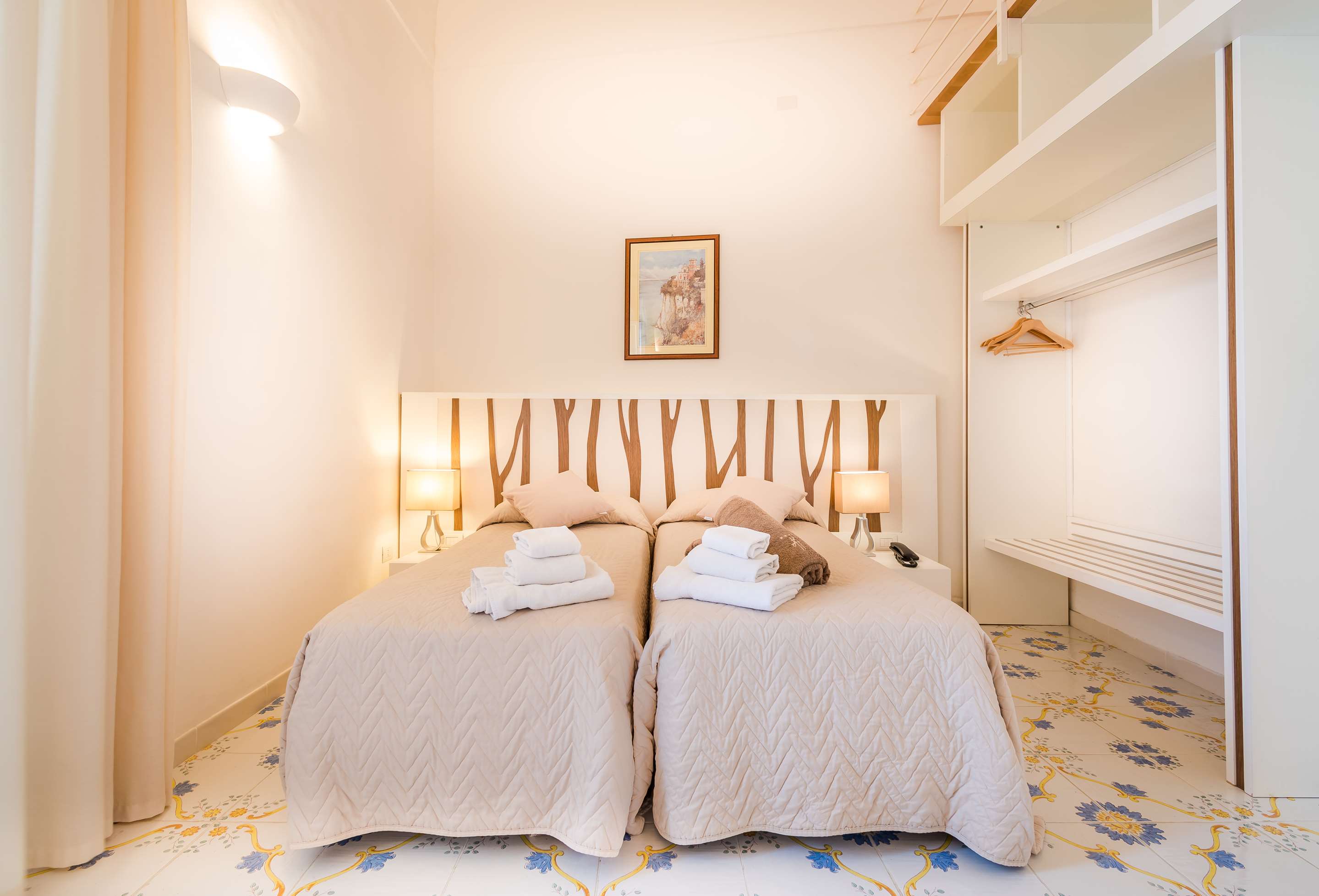 1张大床，禁烟，高级房，阳台，可转换为两张单人床