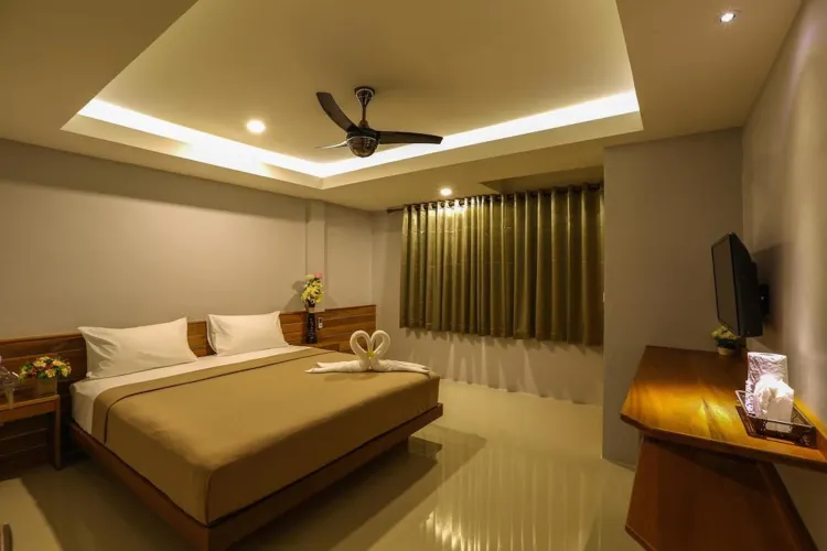 ห้องสแตนดาร์ดพร้อมเครื่องปรับอากาศ(เตียงใหญ่)